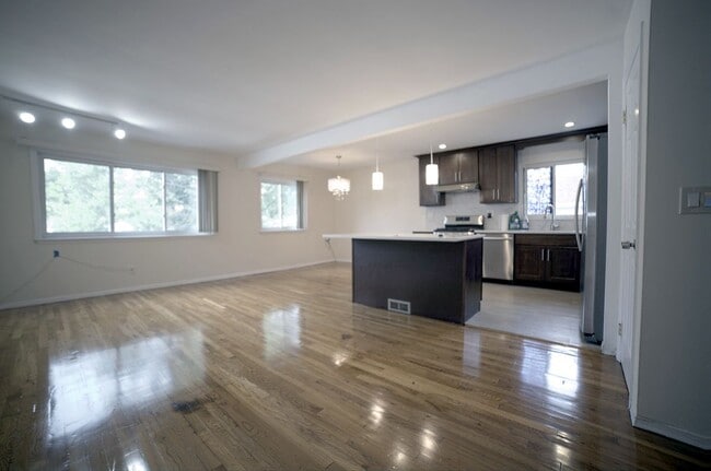 Building Photo - 72-17 244th St Rental