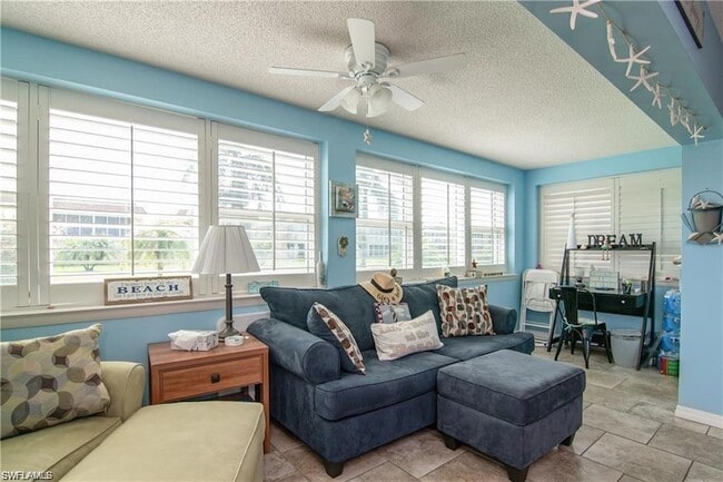 Photo - 1400 Pompei Ln