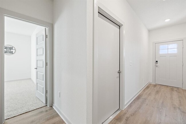 212 Florenz Ln