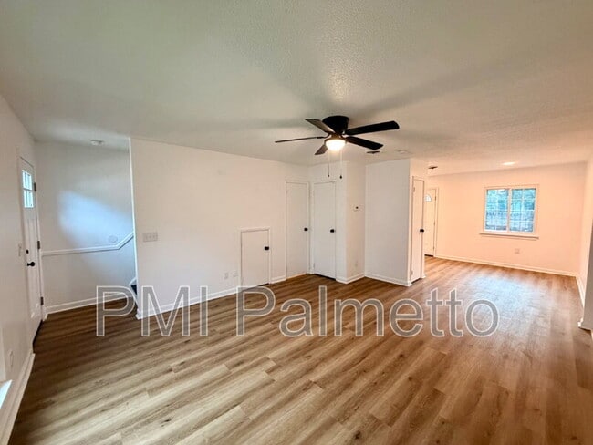 1213 Grove Park Ln