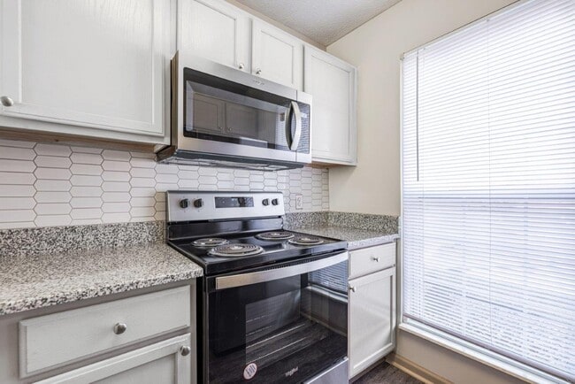 Photo - Eastpointe Lakes Apartments and Townhomes