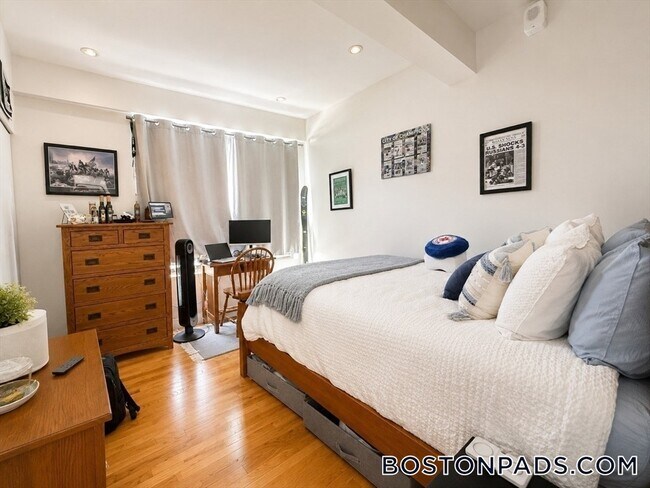 Photo - 12 Stoneholm St Unit 623