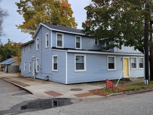 Building Photo - 133 Meadville St Unit B Rental