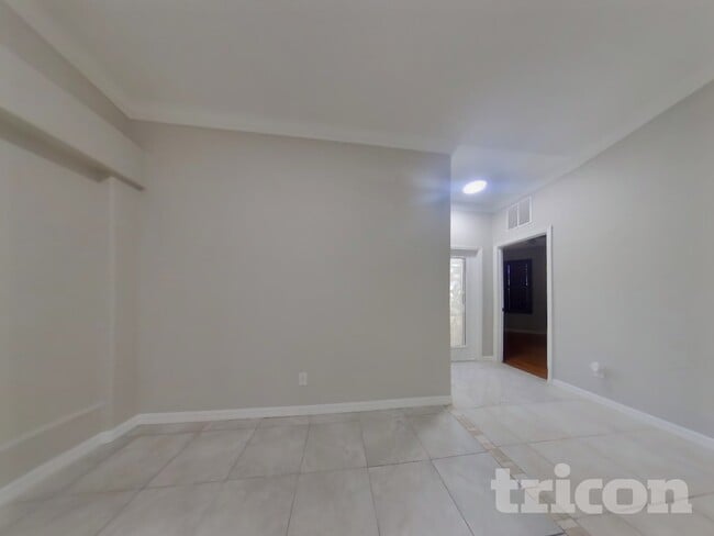 Photo - 6300 Falcon Lair Dr