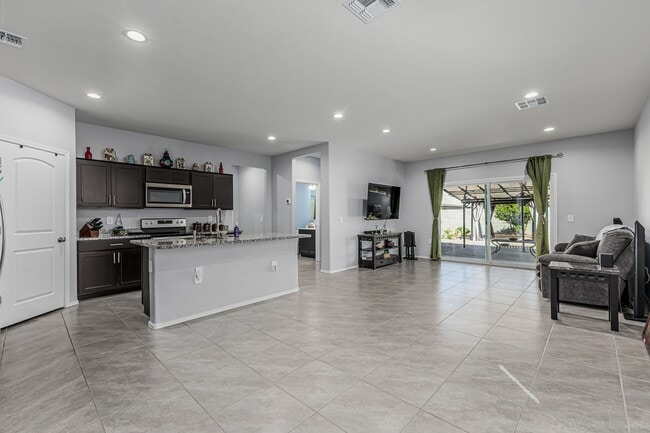 Photo - 5 Bedroom home in Maricopa