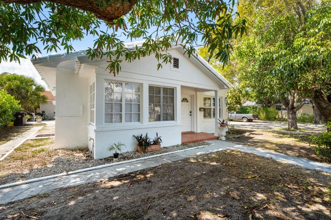 Photo - 4815 N Flagler Dr