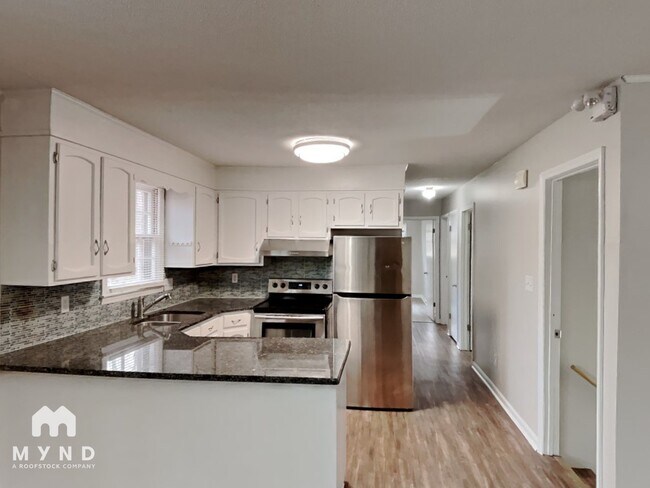 Photo - 400 Woodstream Dr