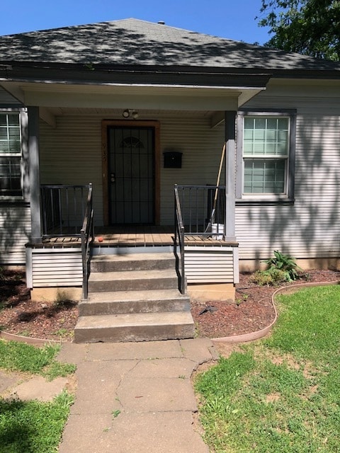 Photo - 935 Olive St