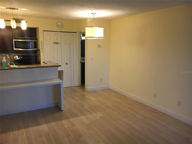 Photo - 5152 Conroy Rd Unit 1314