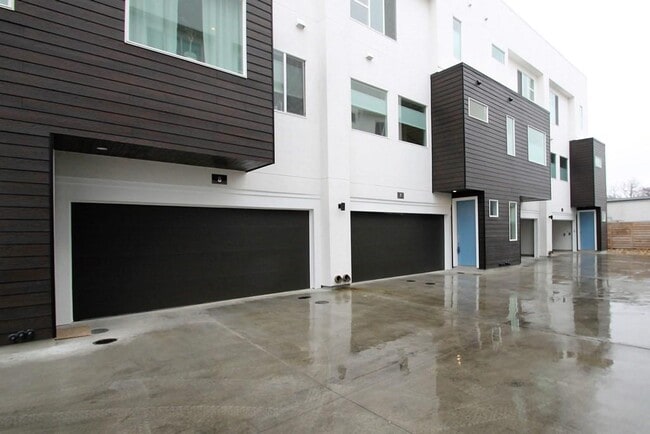 Building Photo - 505 Tillery St Unit 7