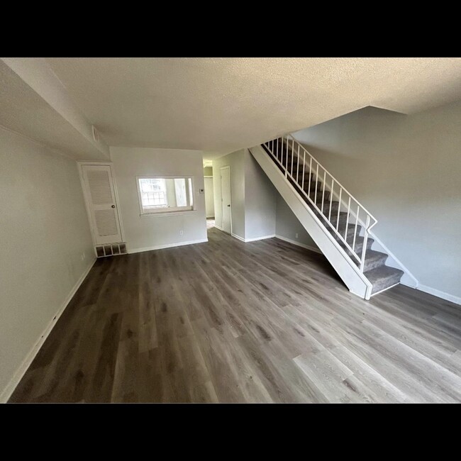 Building Photo - 3752 Cambridge Station Dr Rental