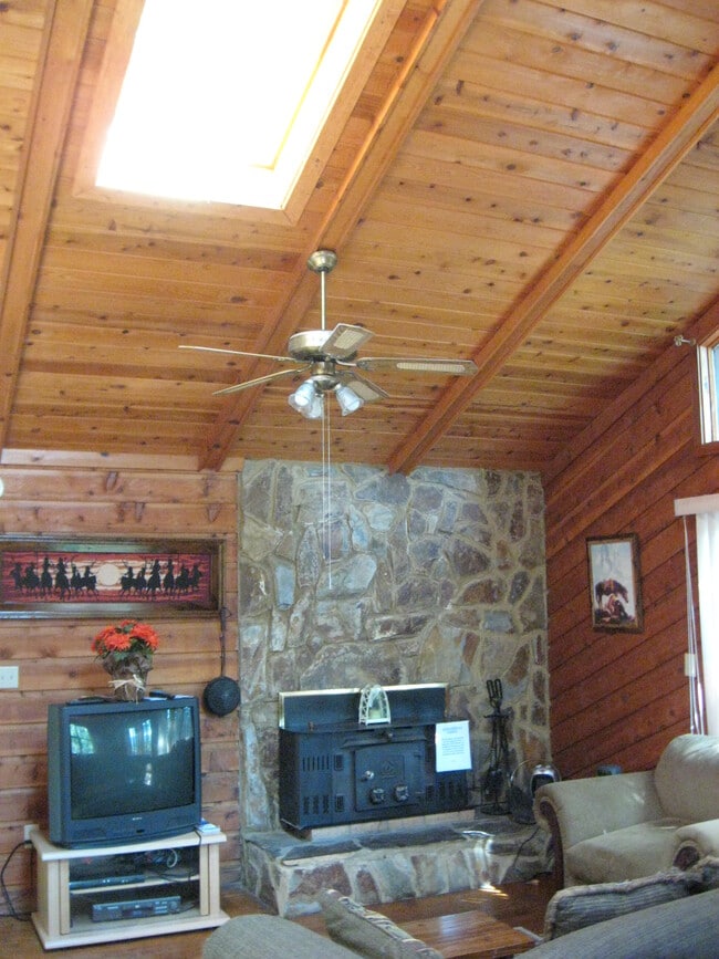 Photo - 170 Snowdrift Pl