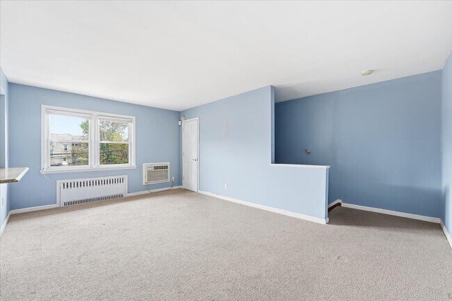 Photo - 1400 70th St Unit 8