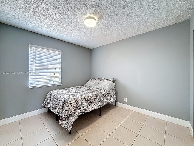 Photo - 2686 NW 60th Way Unidad 169