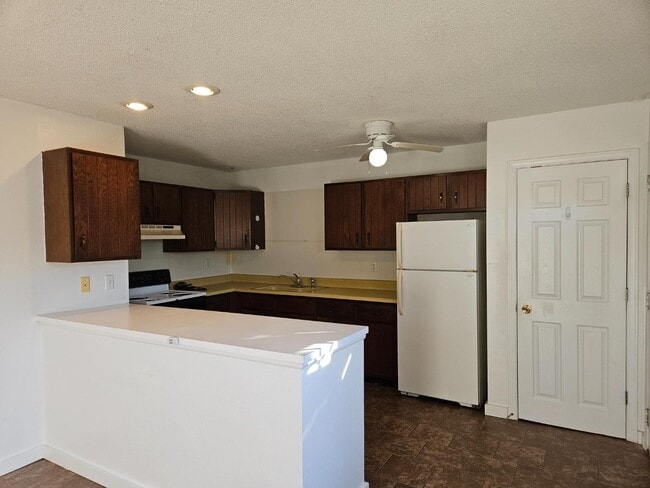 Photo - 510 W Murray St