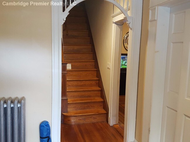 Photo - 179 College Ave