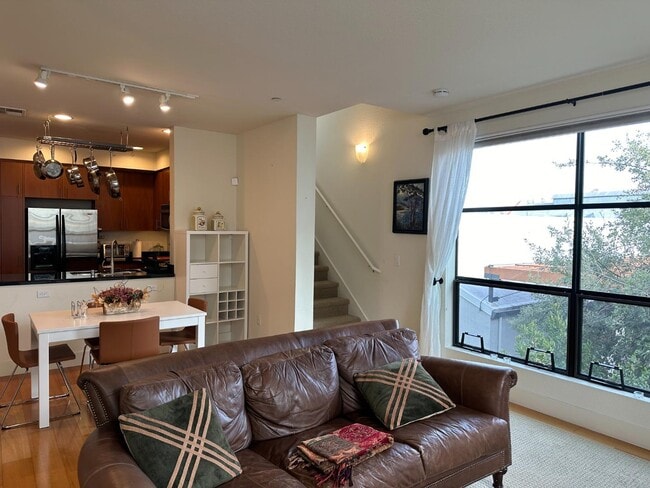 Photo - 116 S 1st St