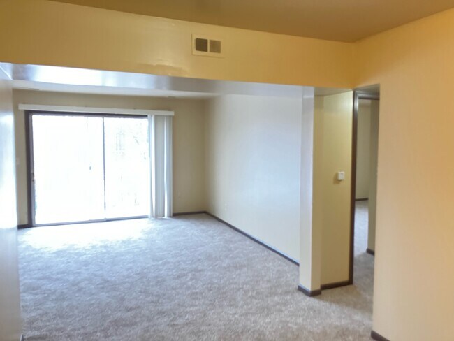 Living Room View - 3329 Breton Rd SE Unit 3325-11