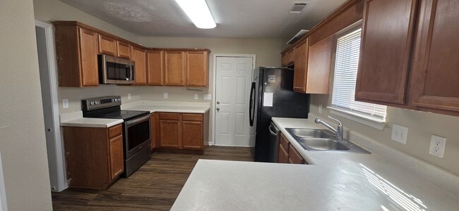 Photo - 150 Howard Woody Dr