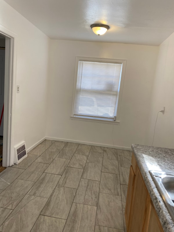 Photo - 20263 Caldwell St