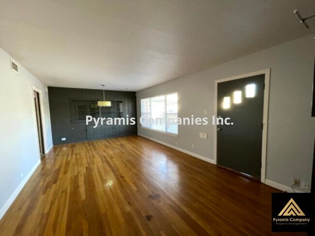 Photo - 506 Trudell Dr