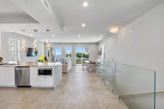 Photo - 99 Seaside Ave Unit ID1369663P