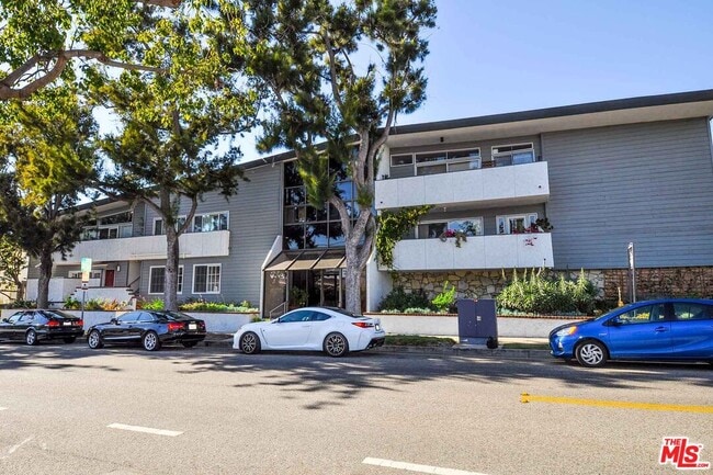 Photo - 2021 California Ave Unit 2