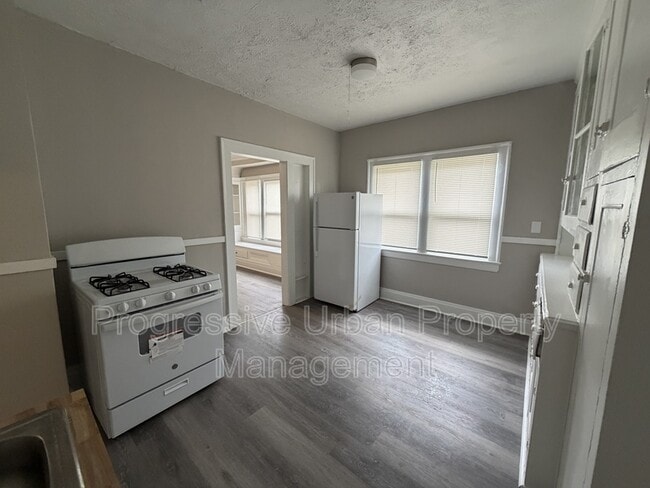 Photo - 3346 E 134th St