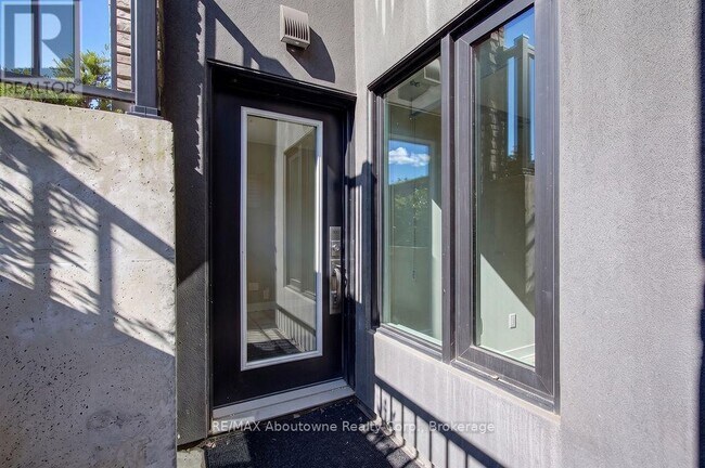 Photo - 1127 Cooke Blvd.
