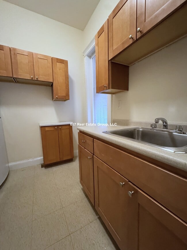 Photo - 29 Park Dr Unit 01