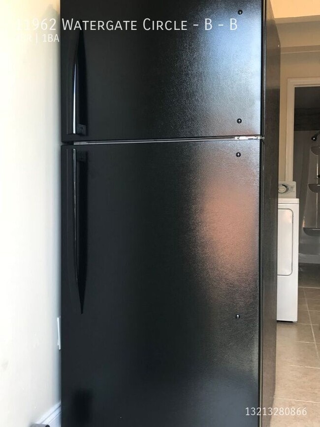 Photo - 11962 Watergate Cir Unit B