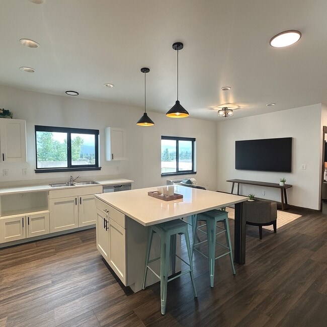 Photo - 1010 Baker Ave Unit 302