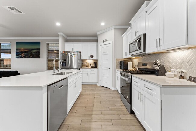 2129 Trailhead Dr