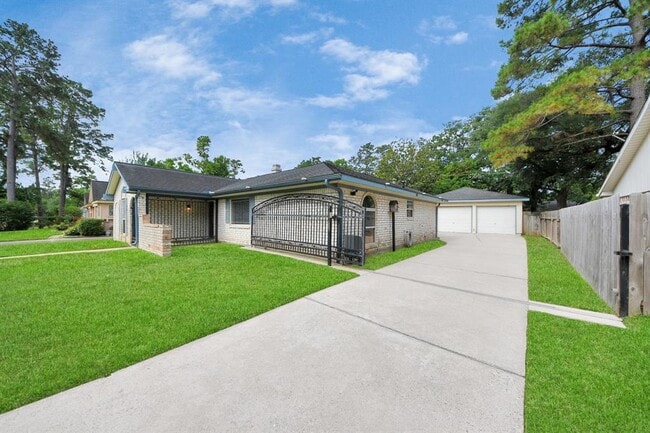 Photo - 23223 Canyon Lake Dr Casa