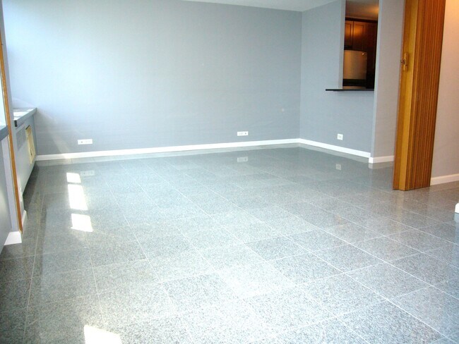 Photo - 4250 N Marine Dr Unit 2225