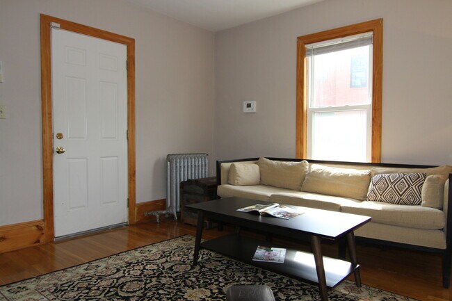 Photo - 139 Marcella St