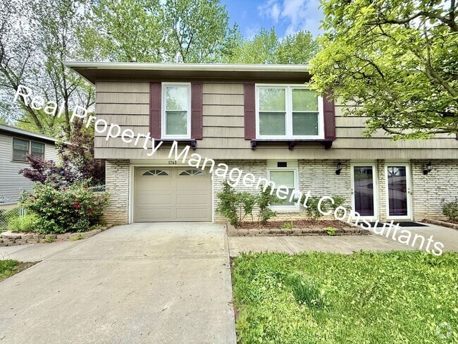 Building Photo - 2 Bedroom, 1.5 Bath Now Available! Rental