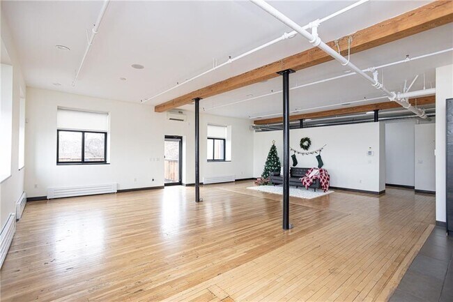 Photo - 28 Wolcott St