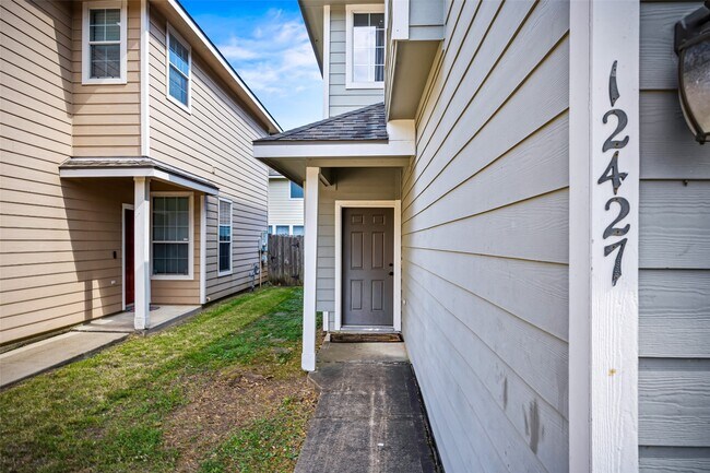 Photo - 12427 Oriole Lake Way