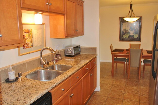 Kitchen - 2727 Miradero Dr Unit 303