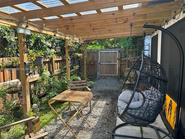 Photo - 9530 NW 1st Ave