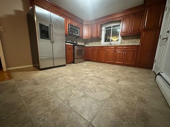 Photo - 135 Rainbow Rd