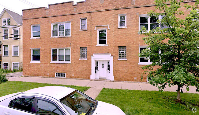 Building Photo - 2807 N Springfield Ave Rental