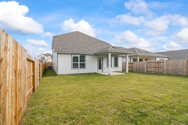 Building Photo - 6606 Lenwood Ln