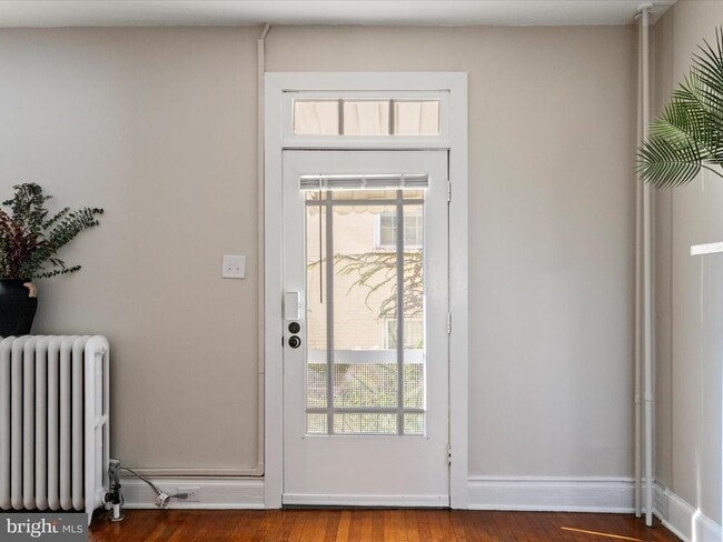 Photo - 321 N Braddock St