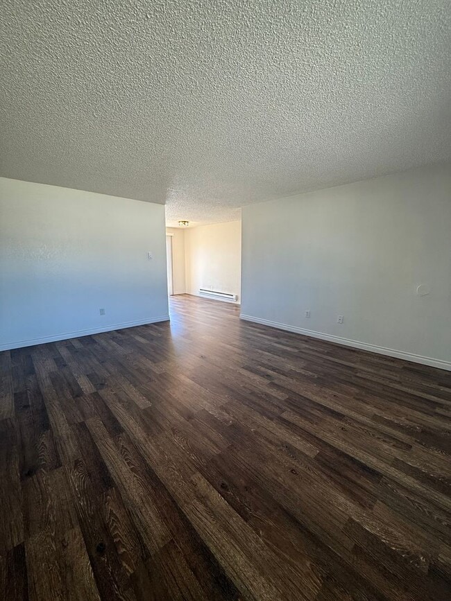 Photo - 141-143 E Home Ave Unidad 141