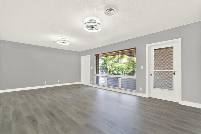 Photo - 2864 NE 32nd St Unit 7