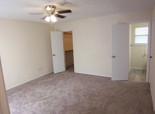 Photo - 1415 Grand Jct Dr