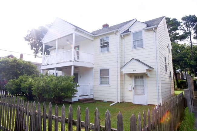319 23rd St Unit 2