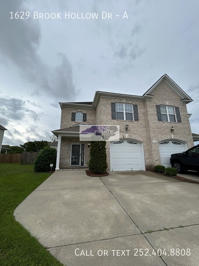 Photo - 1629 Brook Hollow Dr
